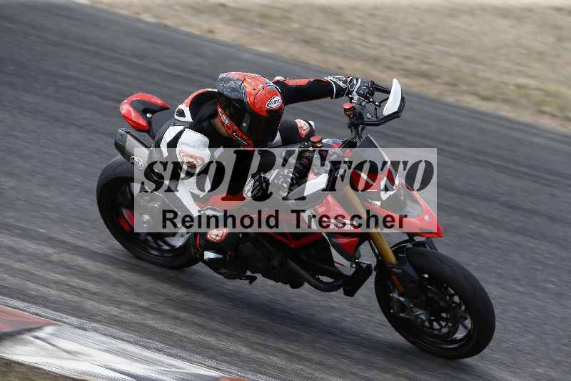 /21 17.06.2026  Ducati Schweiz Track Warmup ADR/Gruppe gruen/44